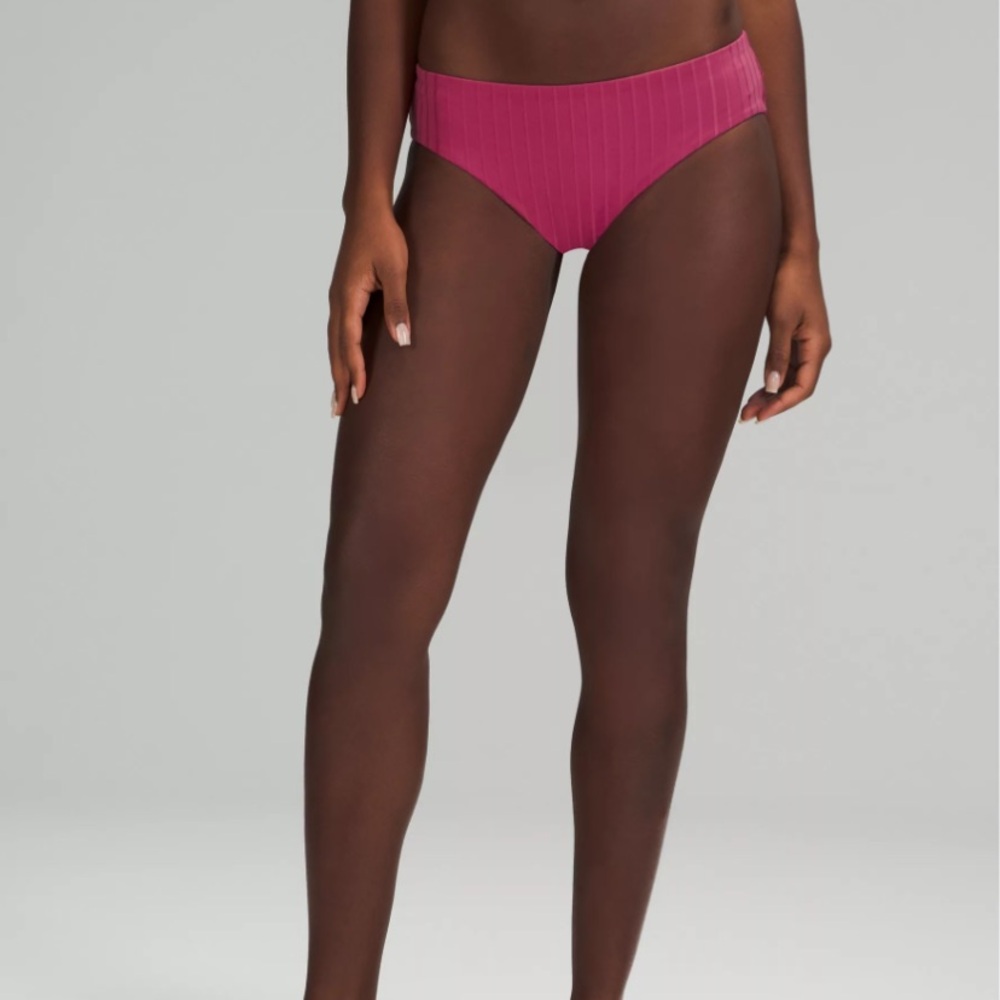 pink ribbed lululemon bikini bottoms- never worn